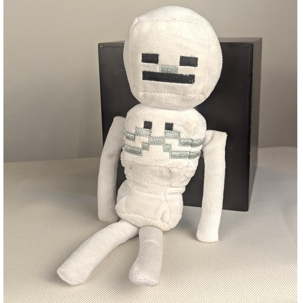 Minecraft Skeleton Plush Jazwares Toy World White Pixelated Mob Toy 9 inch